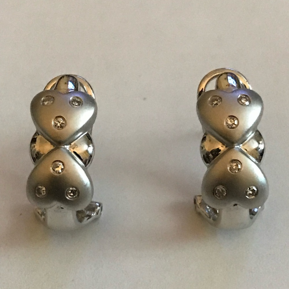 14k White Gold Spring Back Earrings
